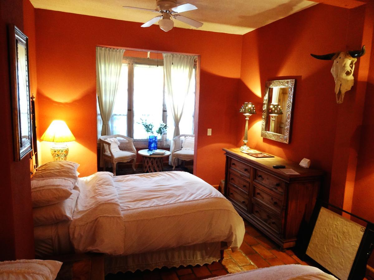 לינה וארוחת בוקר סאן מיגל דה אלנדה Casa Calderoni מראה חיצוני תמונה